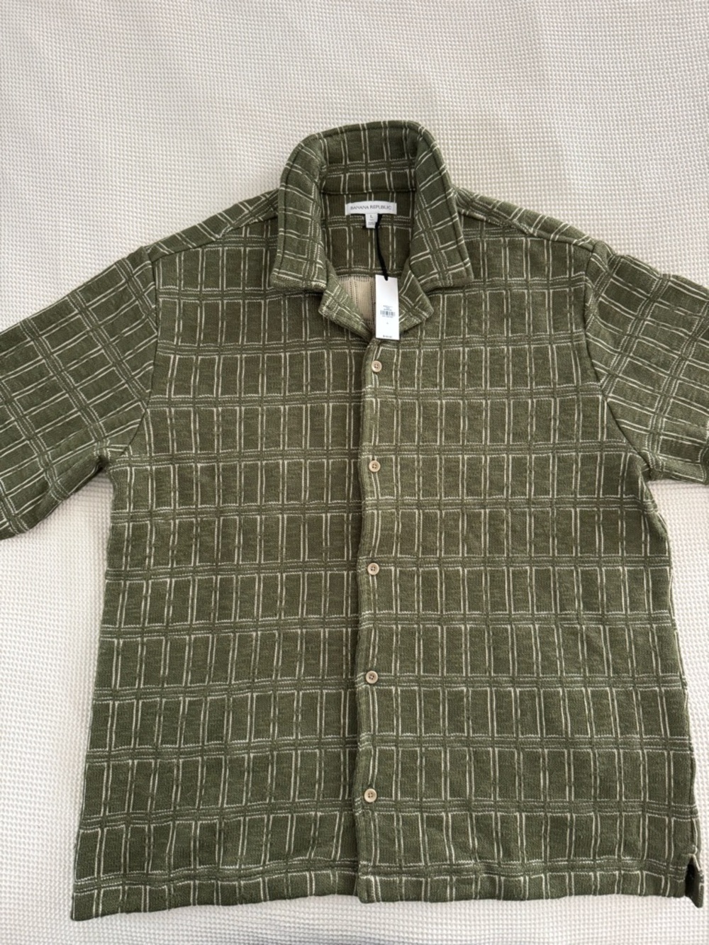 Banana Republic Olive Green Short-Sleeve Button-Down Shirt